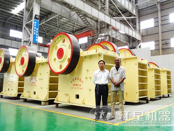 顎式破碎機設備 顎式破碎機設備