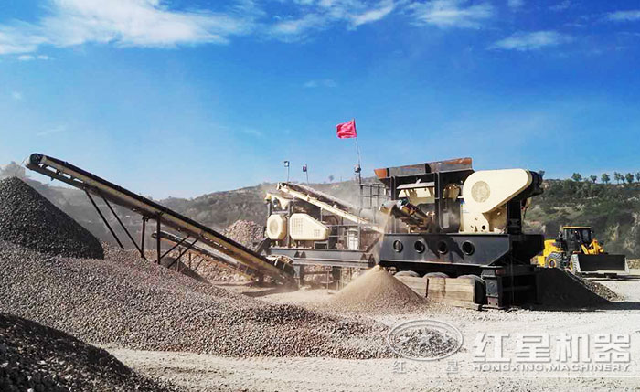 移動破碎機工作現(xiàn)場 移動破碎機工作現(xiàn)場