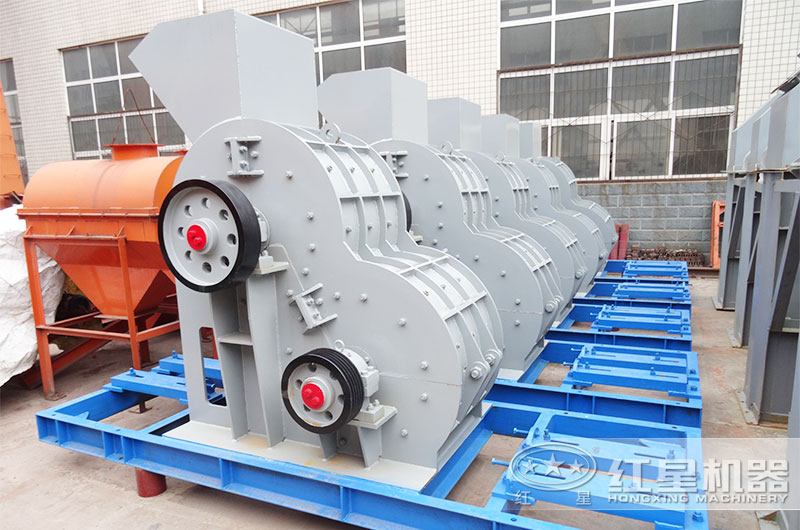 破碎赤泥可以用雙級破碎機(jī)嗎？有沒有時產(chǎn)35t的雙級破碎機(jī)