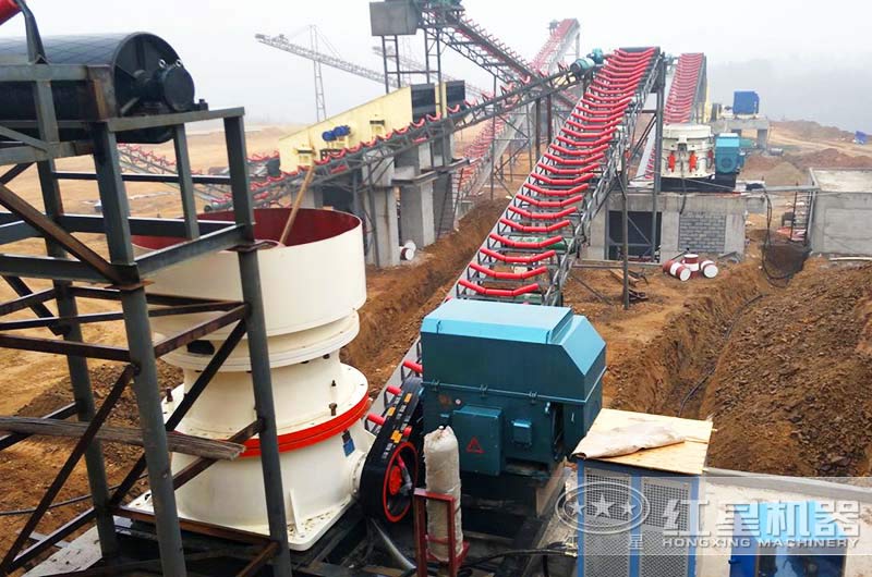 玄武巖碎石生產現(xiàn)場圖 玄武巖碎石生產現(xiàn)場圖