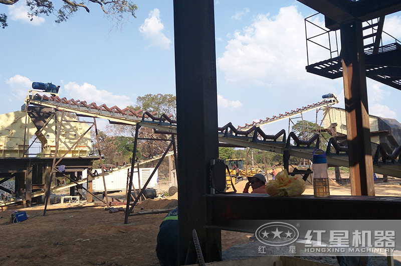 反擊破制砂現(xiàn)場(chǎng)實(shí)景 反擊破制砂現(xiàn)場(chǎng)實(shí)景