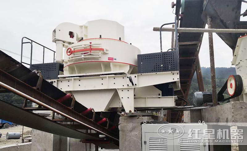 制砂機(jī)現(xiàn)場 制砂機(jī)現(xiàn)場