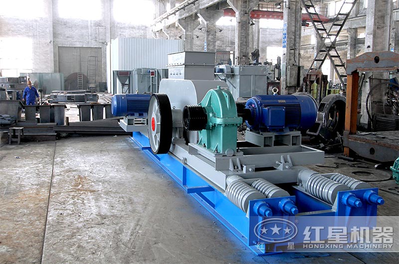 全液壓對輥制砂機(jī)設(shè)備車間 全液壓對輥制砂機(jī)設(shè)備車間