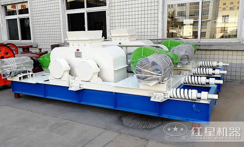 對輥式制沙機(jī) 對輥式制沙機(jī)