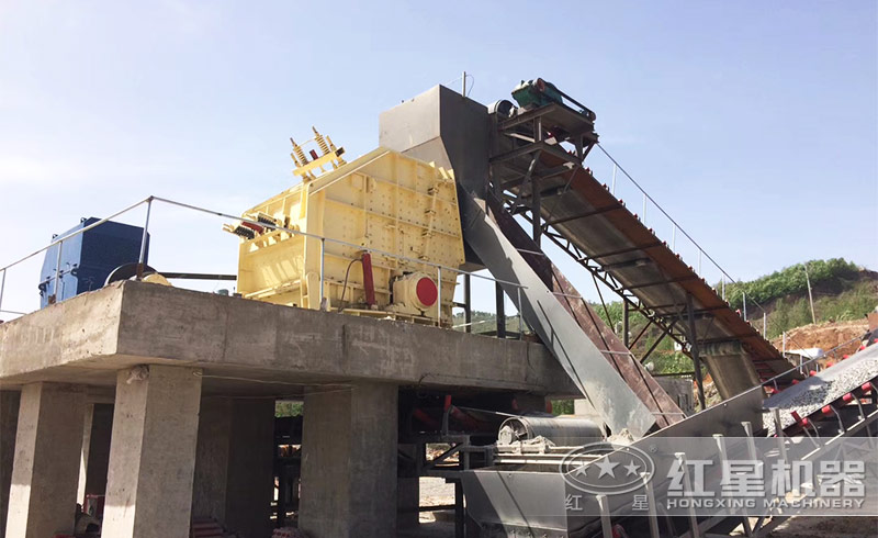 想買一臺(tái)破碎礦石的1315反擊破，多少錢？廠家給送貨嗎？