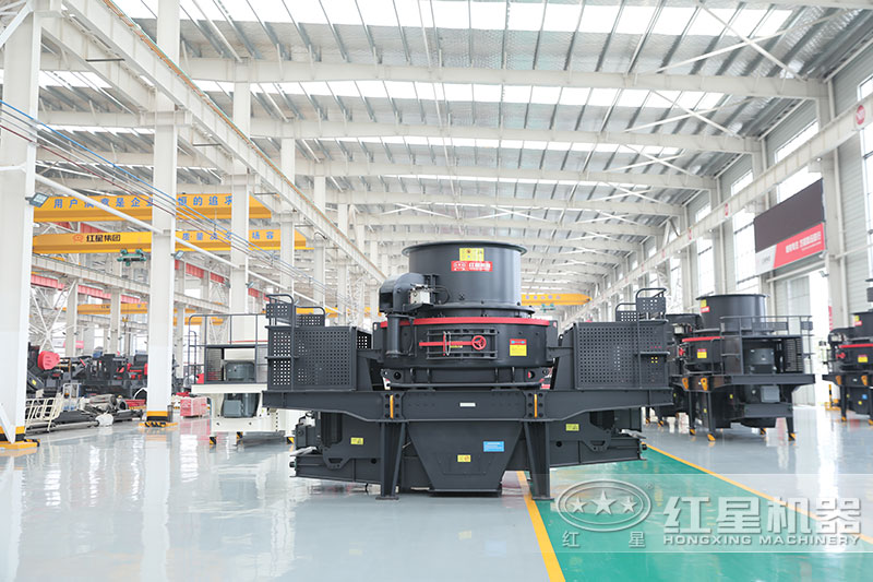 把石頭磨成沙子的磨砂機(jī)價(jià)格、產(chǎn)量是多少